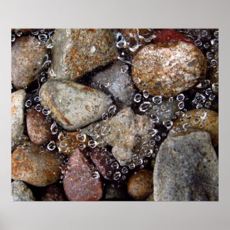 Poster - Regen fällt auf das Spinnennetz über Flus