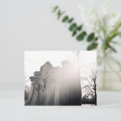 Postkarte für himmlischen weinenden Engel (Stehend Vorderseite)