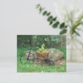 Postkarte Hallo. Fahrradrosa Blume im Korb (Stehend Vorderseite)