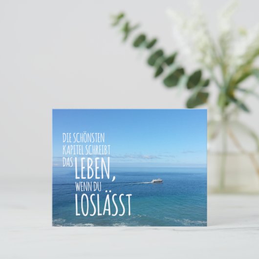 Postkarte „Loslassen“ mit Blick auf das weite Meer (Stehend Vorderseite)