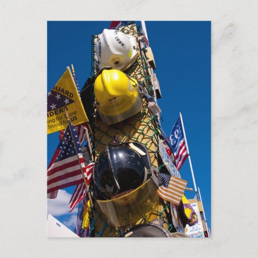 Postkarte: "Memory Spire" Postkarte (Vorderseite)