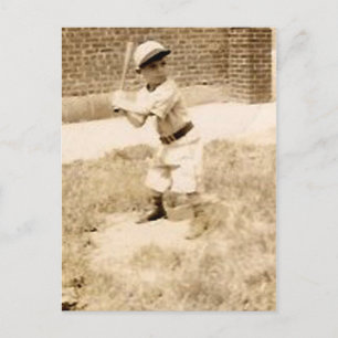 Postkarte mit einem Jungen, der Baseball spielt