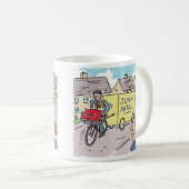 Postman mit Junk Mail Cartoon. Kaffeetasse (VorderseiteRechts)