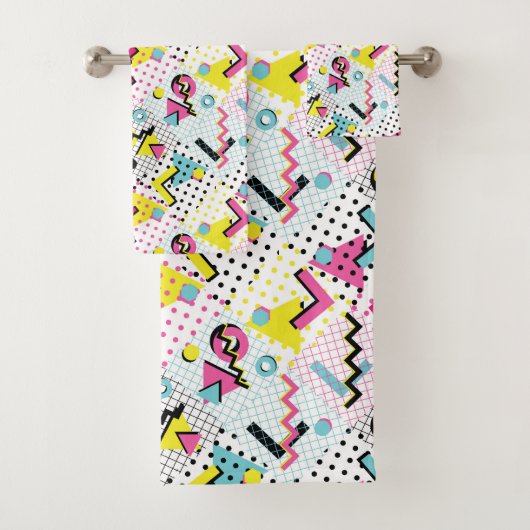Postmoderne Memphis-Stilmuster Badhandtuch Set (Insitu)