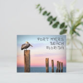 Posts & a Pelican | Fort Myers Beach, Florida Postkarte (Stehend Vorderseite)