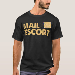 Postzusteller Brief Begleitumschlag T-Shirt