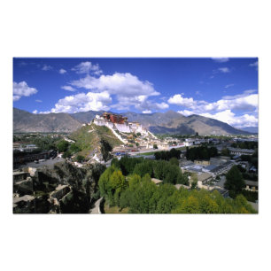 Potala Palast auf den Bergen von aher Fotodruck