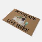 Potheads leben hier, Dog Geschenk Lover Mops Fußmatte (Schrägansicht)
