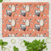 Pots plates wooden spoons and coffee cups geschirrtuch (Gefaltet)