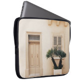 Potter-Pflanze in der Nähe von Betonhaus Laptopschutzhülle (Vorne Rechts)