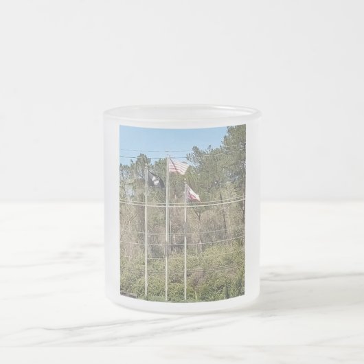 Pow Flag über Amerika Mattglastasse (Mittel)