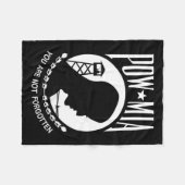 POW-MIA-Flagge: Vermisste Soldaten des Vietnamkrie Fleecedecke (Vorderseite (Horizontal))