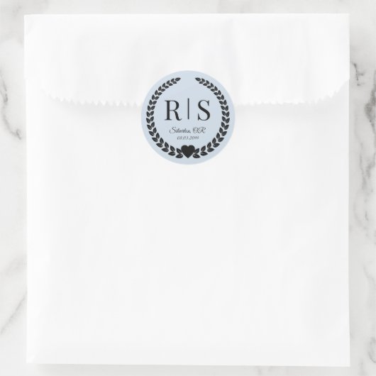 Powder Blue Wedding Monogram Initials Runder Aufkleber (Tasche)