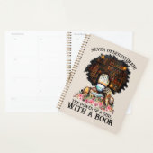 Power eines Mädchens mit Buch Planer (Anzeige)