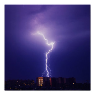 Power in der Stadt - Dynamischer Blitzschlag über Poster