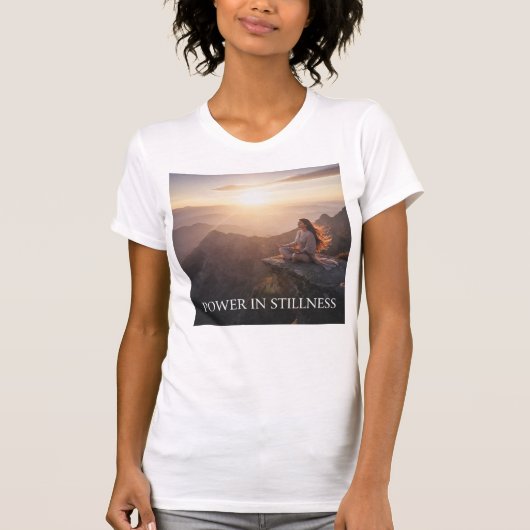 Power in Stillness – Calm Is the New Strength T-Shirt (Vorderseite)