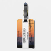 Power Pylons bei Sonnenuntergang Gepäckanhänger (Rückseite vertikal)