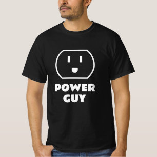 Power Typ Sockel in Shirt. Fun Tee für Elektriker