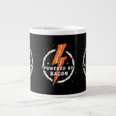 Powered by Bacon Funny Retro Feinschmecker Ästheti Jumbo-Tasse (Vorderseite)