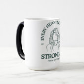 Powered by Caffeine & Heartbeats Verwandlungstasse (Vorderseite Links)