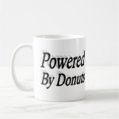 Powered by Donuts Zitat schwarzen Halbtext Kaffeetasse (Links)