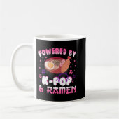 Powered by Kpop and Ramen Kpop Kawaii Anime Gift G Kaffeetasse (Links)