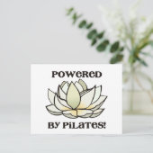 Powered by Pilates Lotus Postkarte (Stehend Vorderseite)