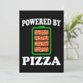 Powered by Pizza - Funny Pizza Einladung (Stehend Vorderseite)