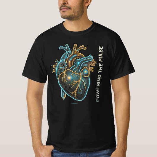 Powering The Pulse Circuit Heart Gift T-Shirt (Vorderseite)
