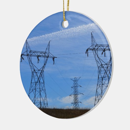 Powerlinien im blauen Himmel Keramikornament (Links)