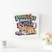 Practice Makes Power Quadratische Wanduhr (Zuhause)