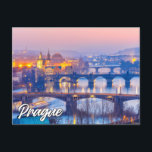 Prag, Tschechische Republik Postkarte<br><div class="desc">Diese landschaftliche Postkarte zeigt ein Foto der wunderschönen europäischen Stadt Prag in der Tschechischen Republik. Bitte passen Sie alle verfügbaren Optionen nach Ihren Wünschen an.</div>