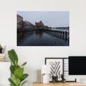 Prager Holzmauer am Fluss Moldau Poster (Heimbüro)