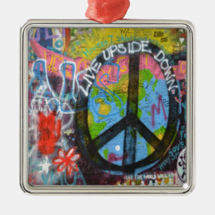 Prague Graffiti Ornament Aus Metall