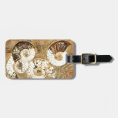 Prähistorischer Hintergrund mit versteinerten Gepäckanhänger (Vorderseite horizontal)