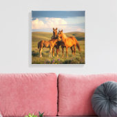 Prairie Family – Horses & Foal at Sunset Wall Art Leinwanddruck (Insitu (Wohnzimmer))