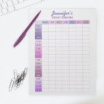 Praktischer Lila und rosa Wochenplaner Notizblock<br><div class="desc">Dieses anpassbare Notizblock ist ideal, um Ihren wöchentlichen Fahrplan behalten, der organisiert und auf dem richtigen Weg ist. Mit seinen lila und rosa Farbtönen und den weißen Rasterlinien ist er sowohl funktional als auch stilvoll. Der Planer ist in 7 Säulen unterteilt, eine für jeden Wochentag, mit Zeitnischen von 07.00 Uhr...</div>
