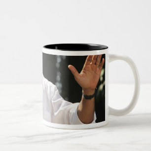 Präsident Barack beantwortet Fragen zu Zweifarbige Tasse