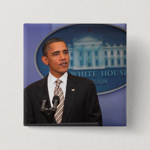 Präsident Barack Obama gibt eine Ankündigung bekan Button