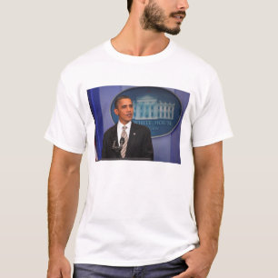 Präsident Barack Obama gibt eine Ankündigung bekan T-Shirt