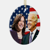 Präsident Biden und Vizepräsident Harris Keepake Keramik Ornament (Rechts)