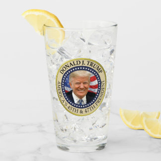 Präsident Donald Trump 47. Präsident 2024 Foto Glas