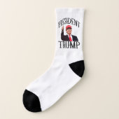 Präsident Donald Trump greift oben ab Socken (Links - Außen)