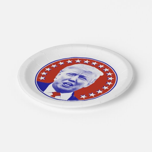 Präsident Donald Trump in Rot Pappteller (Schrägansicht)