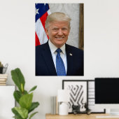 Präsident Donald Trump Offizielles Portrait 2017 Poster (Heimbüro)