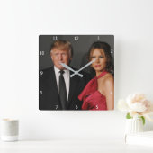 PRÄSIDENT DONALD TRUMP U. MELANIA QUADRATISCHE WANDUHR (Zuhause)