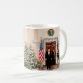 Präsident Donald Trump u. Melania-Weihnachten 2017 Kaffeetasse (VorderseiteRechts)