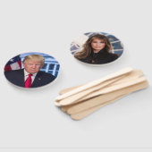 PRÄSIDENT DONALD TRUMP UND MELANIEN FÄCHER (Non-assembled)