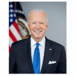 Präsident Joe Biden White House Portrait Freistehende Fotoskulptur<br><div class="desc">Das Foto von Präsident Joe Biden im Weißen Haus. Wer bei den Wahlen 2020 den 46. US-amerikanischen Präsidenten der Vereinigten Staaten gewann. Auch war er Vizepräsident unter dem demokratischen Präsidenten Barack Obama. Diese Akte ist ein Werk eines Mitarbeiters der Führungskraft des Präsidenten der Vereinigten Staaten, das im Rahmen der offiziellen...</div>