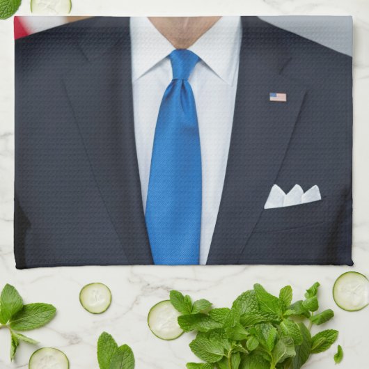 Präsident Joe Biden White House Portrait Geschirrtuch (Gefaltet)